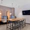 Journal Commons 424 Historic Hidden Gem 1 BR High Speed WIFI Gym