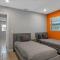 Inviting 7-Bedroom home - Private screened pool - تامبا