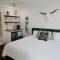 Downtown Studio 3 at Beer Ranch Project Inn - Уимберли