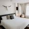 Downtown Studio 3 at Beer Ranch Project Inn - Уимберли