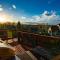 Hillcrest Chalet - Spa - Firepit - Views - USAFA