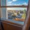 Hillcrest Chalet - Spa - Firepit - Views - USAFA