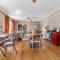 Cinnamon Bear Creekside Inn