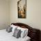 Hotel X