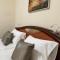 Hotel X