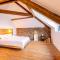 Maison, appartement type Triplex atypique de charme à 5 minutes du port et des plages