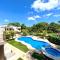 Charming Condo With A Rooftop, Across Beach