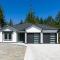 Luxurious Home in Lake Cowichan - 考伊琴湖