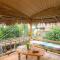 Onongs Homestay & Cafe