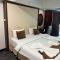 Maleez Lodge
