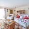 Amazing Beachside 2BD Family Home with Garden - Cliftonville