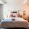 17 Marine Hermanus, Apartment 103 with private Hot Tub