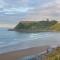 Seaside Flat with Fast WiFi