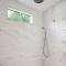 Folly Vacation 620 Three Bedroom Home, one block to the beach and pet friendly - فولي بيتش