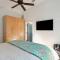 Folly Vacation 620 Three Bedroom Home, one block to the beach and pet friendly - فولي بيتش