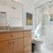 Folly Vacation 620 Three Bedroom Home, one block to the beach and pet friendly - فولي بيتش