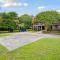 Folly Vacation 620 Three Bedroom Home, one block to the beach and pet friendly - فولي بيتش