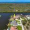 Heated Pool and Spa, Sleeps 16! - Villa Mangrove - Cape Coral