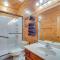 Cabin with Pool Access about 3 Mi to Downtown Gatlinburg