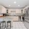 Shawnee Shack! POOL - 4 Bedroom 1 MILE from BEACH! Heated Pool! - Bay Pines