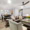 The Plaza - An Irvie Home w Summer Pool