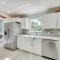 Modern Coastal Home with Pool Mins to Beach and Mayo! - شاطئ جاكسونفيل