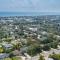 Modern Coastal Home with Pool Mins to Beach and Mayo! - شاطئ جاكسونفيل