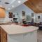 PS627 - Bay Hill Star - Meredith Lodging