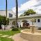 Casa aconchegante,perto da praia,com piscina,muito jardim,e pet friendly