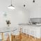 NEWLY RENOVATED LARGE 3.5 BDRM HOUSE! BEST OF MELB