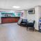 Super 8 by Wyndham Mount Laurel - Маунт-Лорел