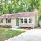 Cozy on Ger-Maine St 1 Mile From Downtown Apex - Apex