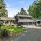 Secluded Sanctuary With a View of The Puget Sound - Gig Harbor