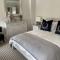 Beautiful Seafront Studio Apartment