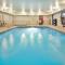 Holiday Inn Express & Suites Lansing-Leavenworth, an IHG Hotel