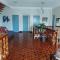 Tagaytay Tropical Vacation House - Тагайтай