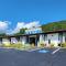 Blue Sky Inn- Veteran Owned, New Breakfast Area, Rennovated Rooms, 5 plus acres for you and your pet to roam, NEW Fire Pit - Blue Ridge