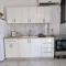 New Stylish Apartment with Balcony Close to Tel Aviv - Bene Beraq