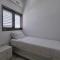 New Stylish Apartment with Balcony Close to Tel Aviv - Bene Beraq