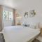 Villa145m2 et 2 autres Appartements 50m2, Appart 60m2, idéale grande famille, groupe amis,salle fitness, Jardin, proche Cannes, Grasse, Antibes,