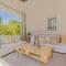 Villa145m2 et 2 autres Appartements 50m2, Appart 60m2, idéale grande famille, groupe amis,salle fitness, Jardin, proche Cannes, Grasse, Antibes,