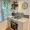Cosy Stylish Studio Apartment