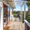 Onetangi Beach Retreat - Waiheke Holiday Home