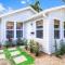 Croton Cottage - Downtown WPB guest house