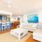 11 Lakeview Crescent