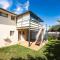 11 Lakeview Crescent