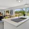 The Whitehouse - Lepperton Holiday Home