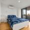 Spacious & Open 2 bd 2bth Unit in Canberra City
