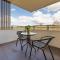 Spacious & Open 2 bd 2bth Unit in Canberra City - كانبرا