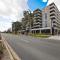 Spacious & Open 2 bd 2bth Unit in Canberra City - كانبرا